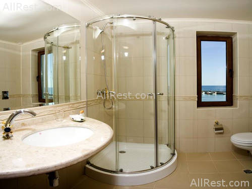 Mistral Hotel 12